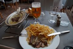 Wir stärken die notleidende Gastronomie! – Steak frites 