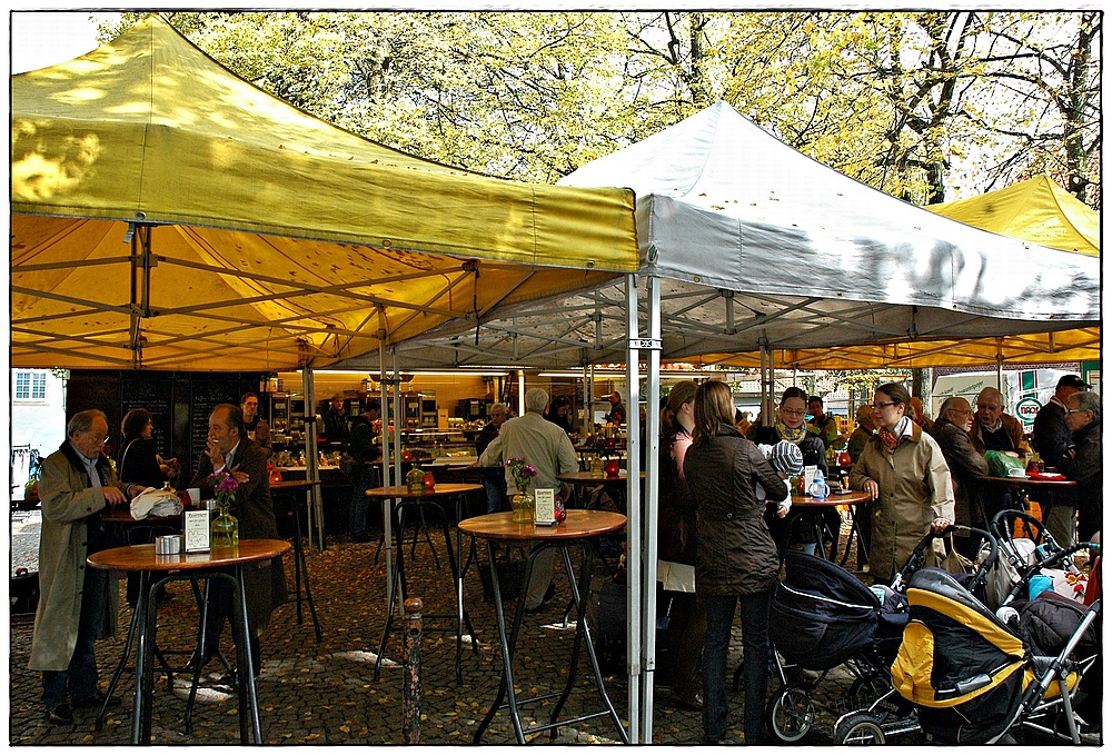 Wir treffen uns dann auf dem Markt . . .