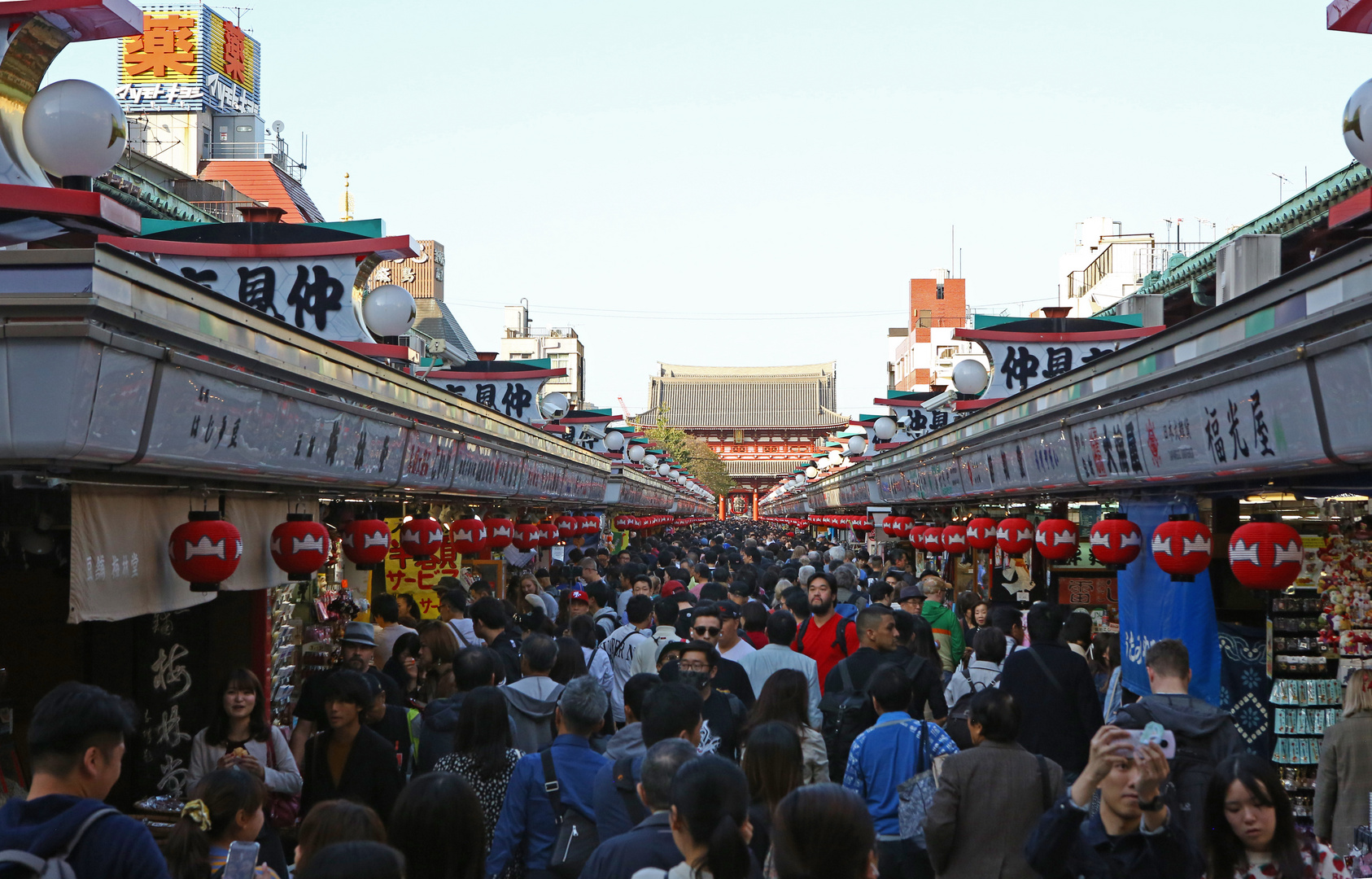 Wir waren nicht alleine in Asakusa