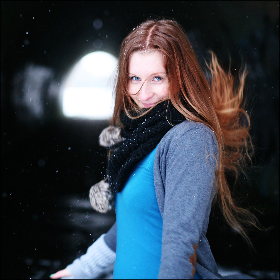 Wirbelwind Foto & Bild portrait, portrait frauen, outdoor Bilder auf