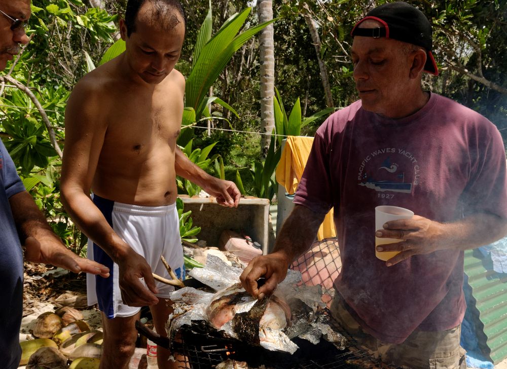 ... wird von ebensolchem (fachkundigen Personal) gegrillt