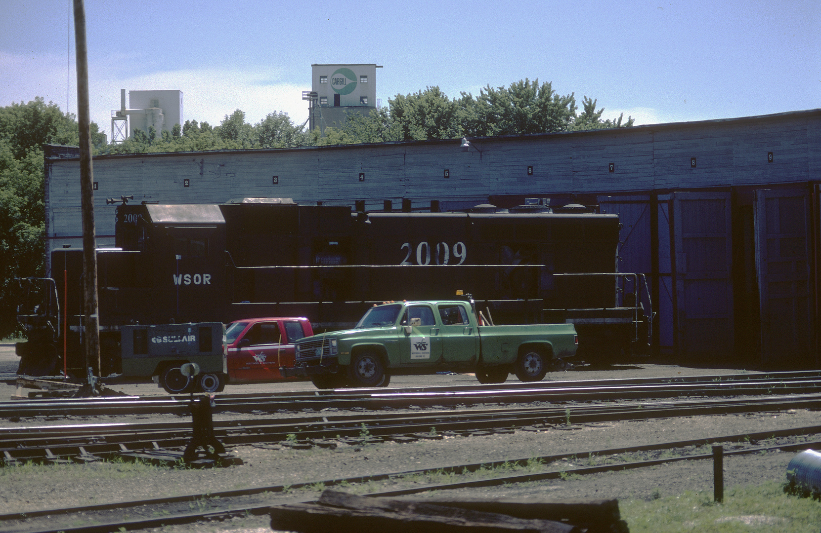 Wisconsin Southern, WSOR, EMD SD20 W&S #2009 vor dem Holzlokschuppen