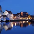 Wismar: Alter Hafen Blaue Stunde