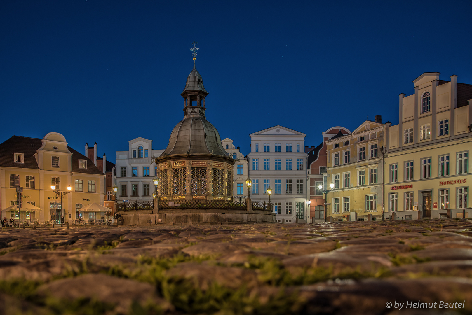 Wismar Am Markt - Wasserkunst