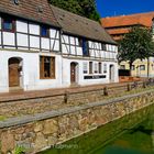 WISMAR. AM MÜHLENKANAL. NAH AM ALTEN HAFEN.