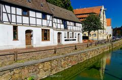 WISMAR. AM MÜHLENKANAL. NAH AM ALTEN HAFEN.