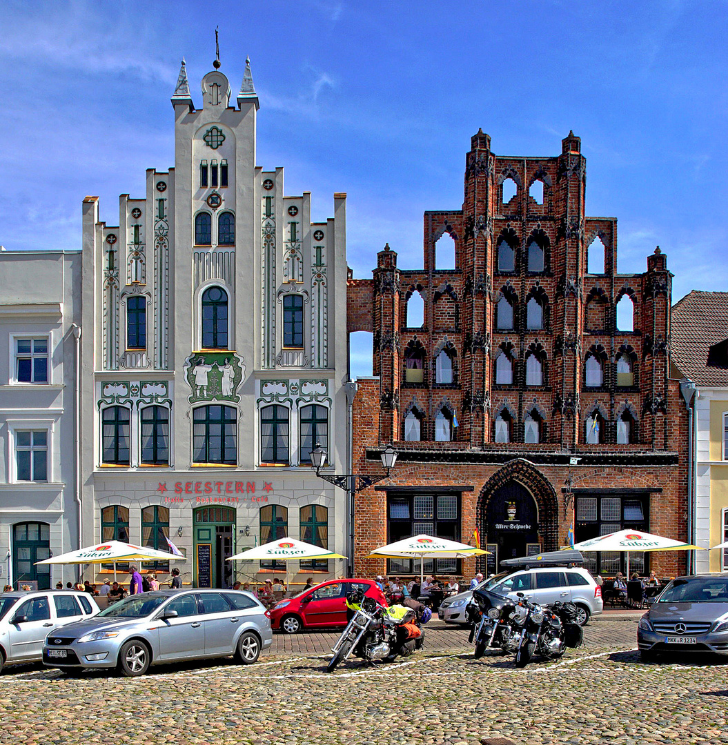 Wismar, Häuserzeile am Markt