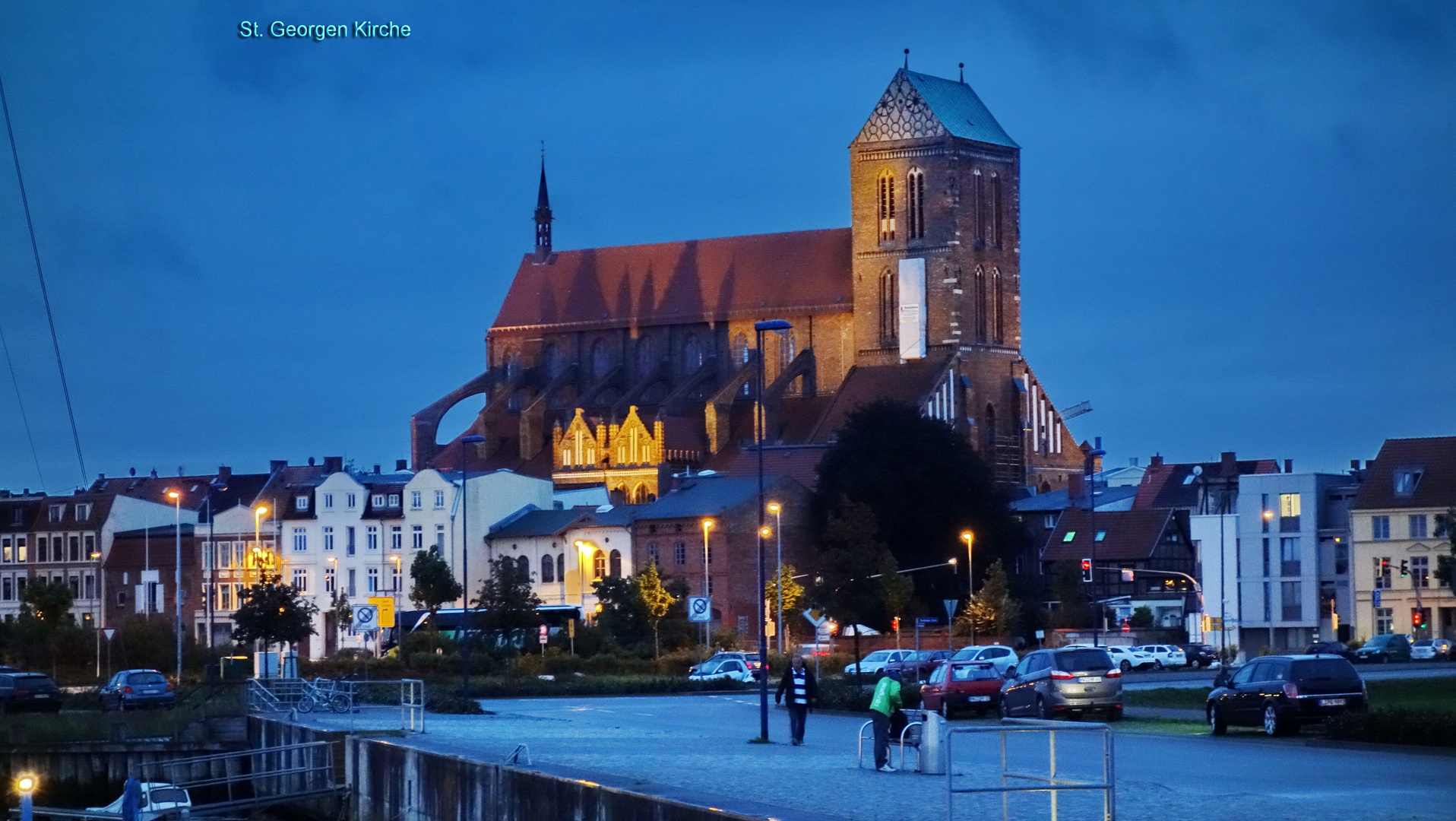 --Wismar-- St.Georgenkirche abends