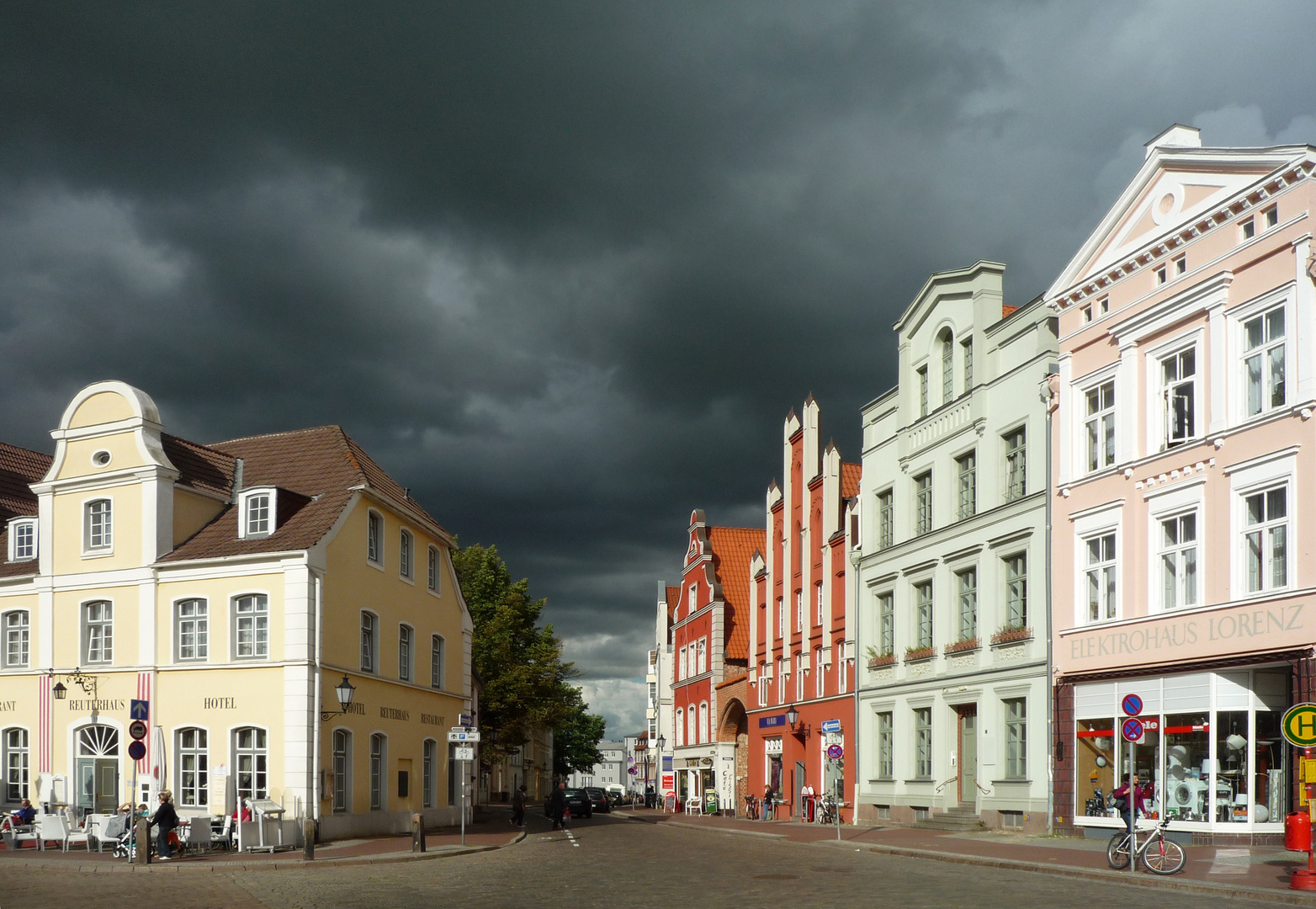 Wismarer Marktplatz im Juli - etwas überarbeitet