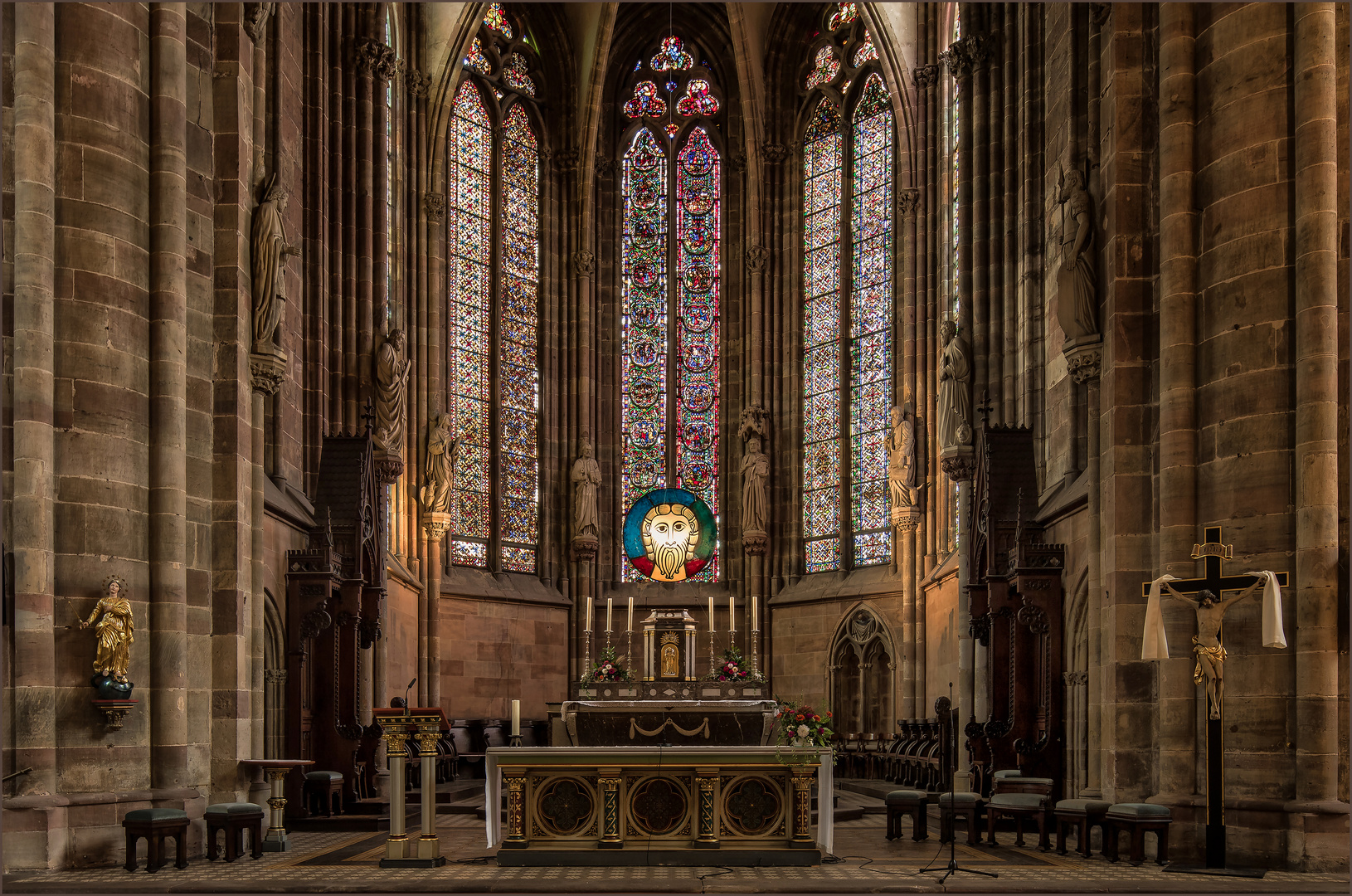 WISSEMBOURG-ALTAR ST. PIERRE ET PAUL.