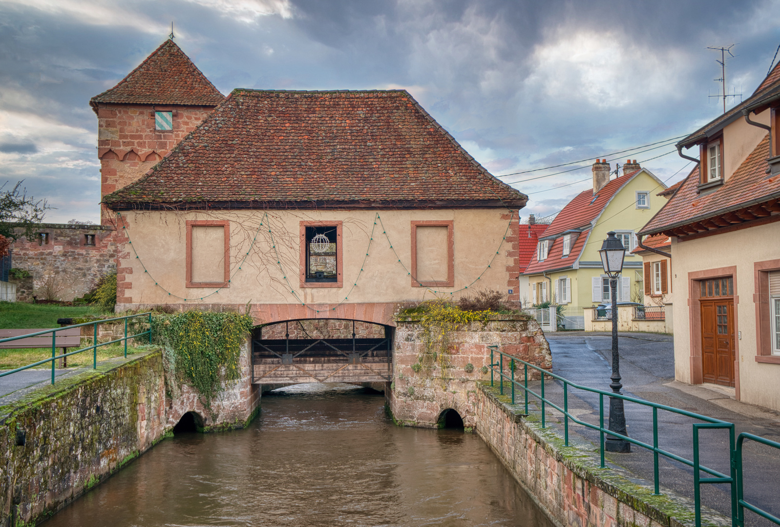 Wissembourg - Frankreich - Haus über dem Fluss