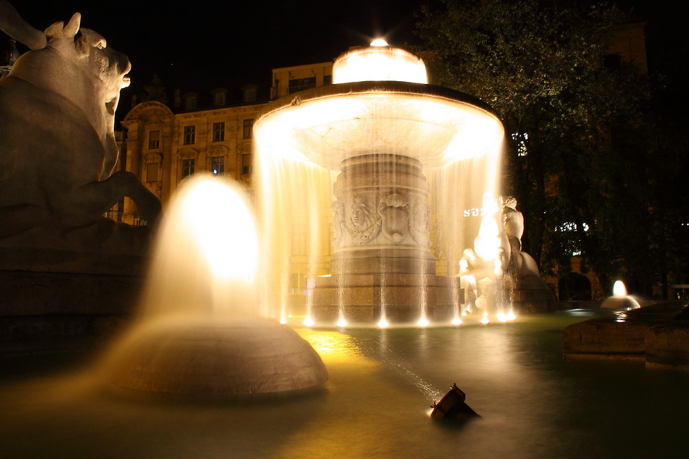 Wittelsbacher Brunnen München