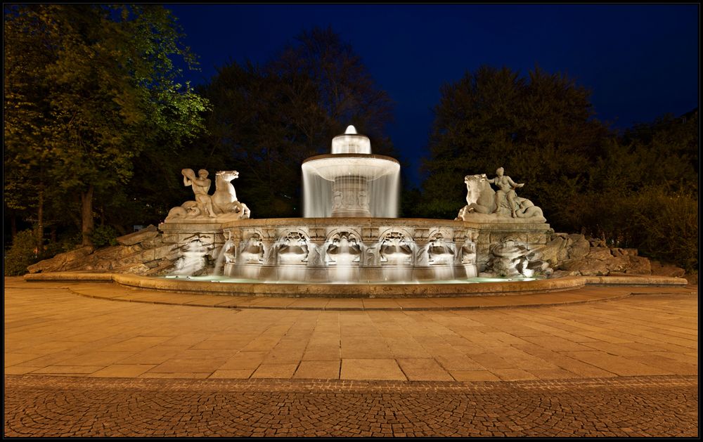 Wittelsbacherbrunnen (Lenbachplatz)