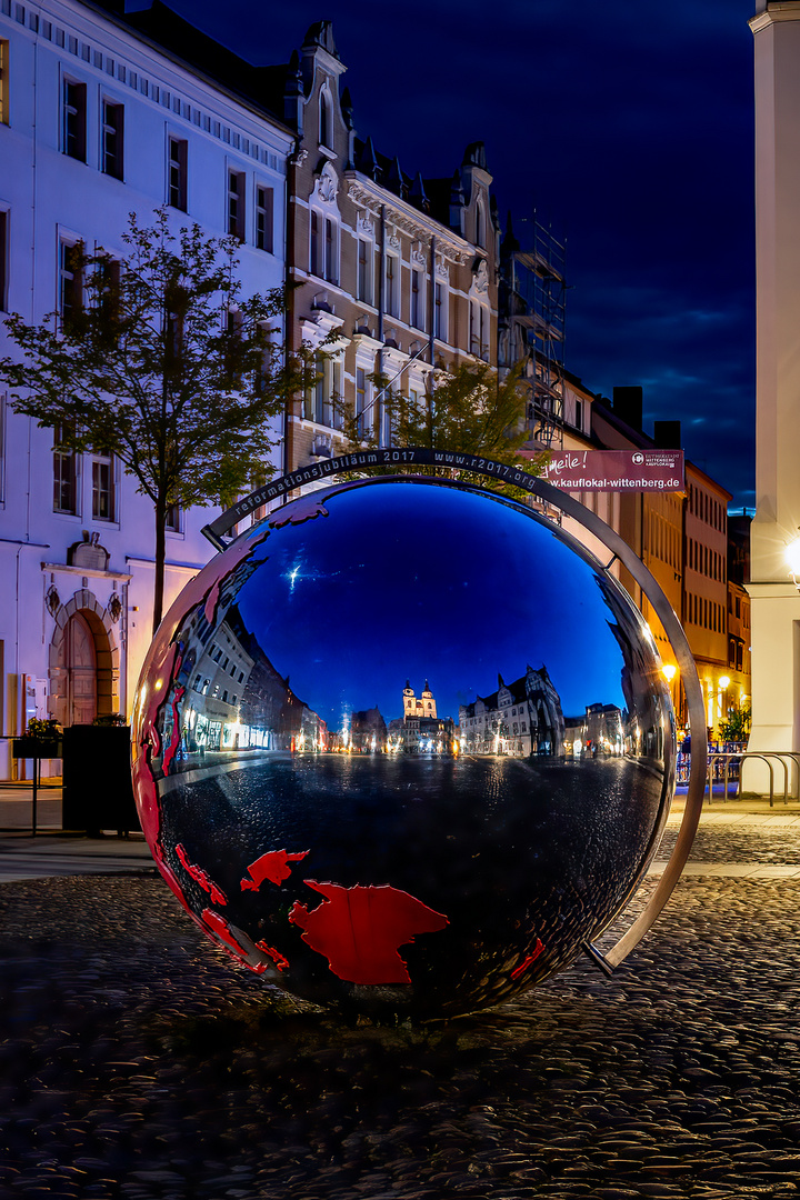 Wittenberg Marktplatz mit Rathaus und Stadtkirche