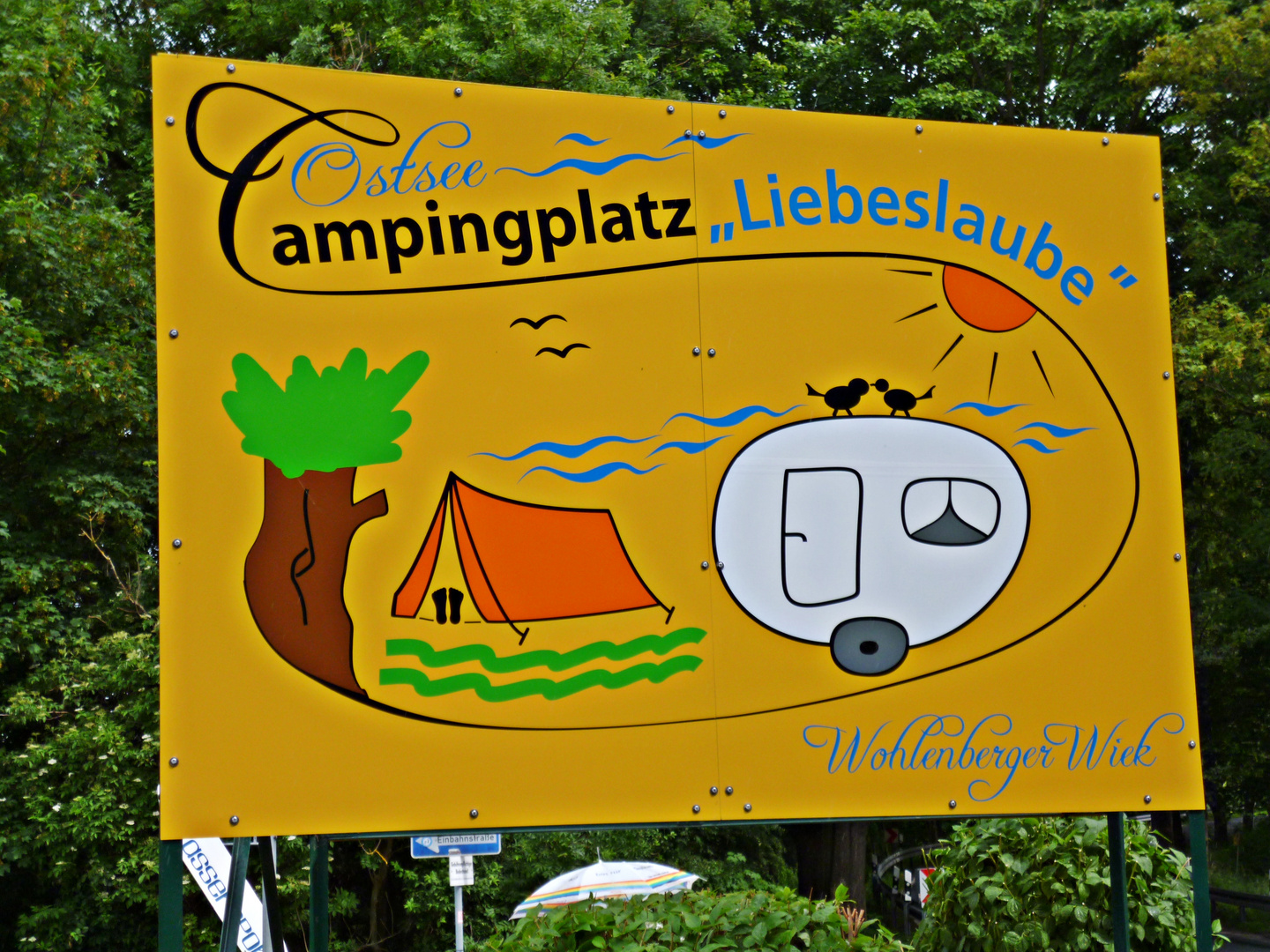 Witziges Hinweisschild