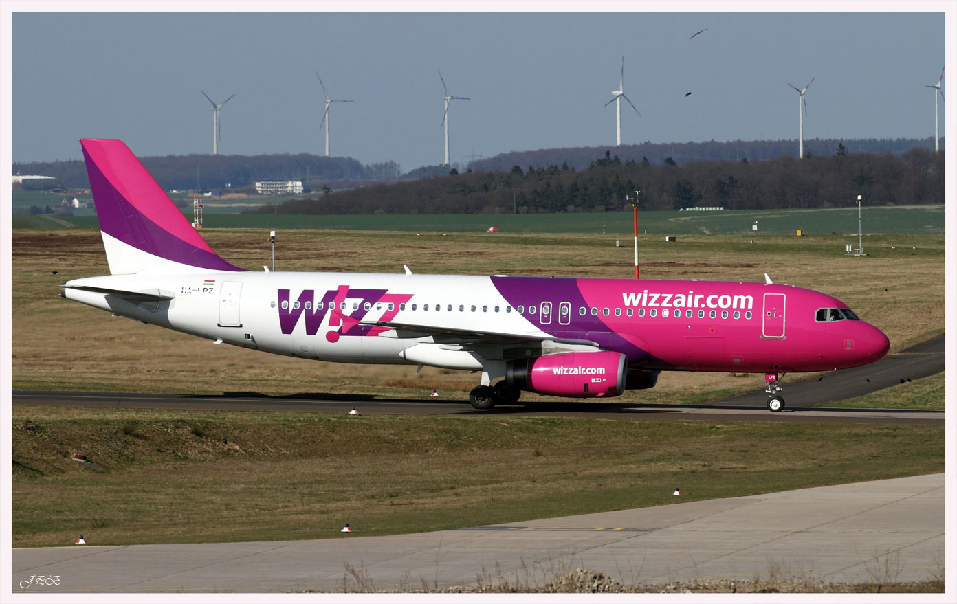 Wizz Air Hungary Airbus A320-200