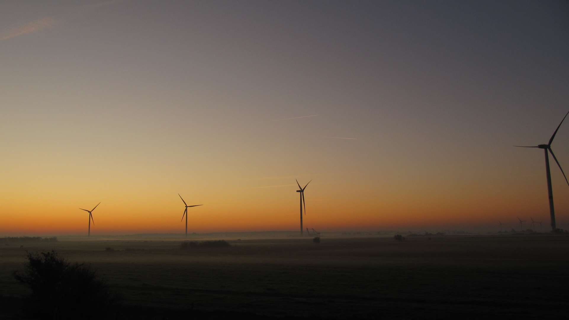 WKA's bei Sonnenaufgang