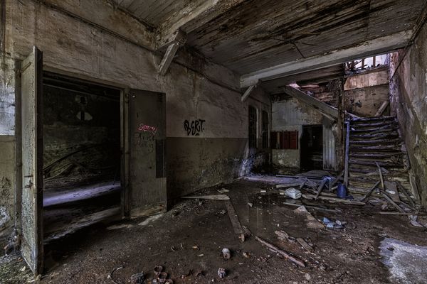 wo bitte geht's zu den Toiletten?