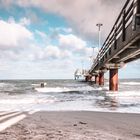 Wo de Ostseewellen trecken an den Strand