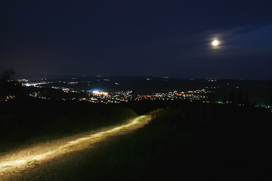 Wo der Weg ins Tal stürzt.