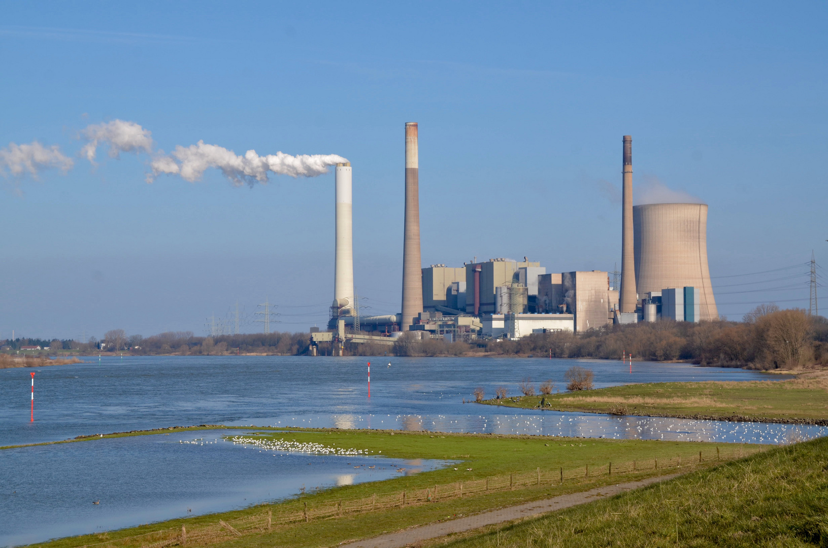 Wo die Emscher in den Rhein mündet ...