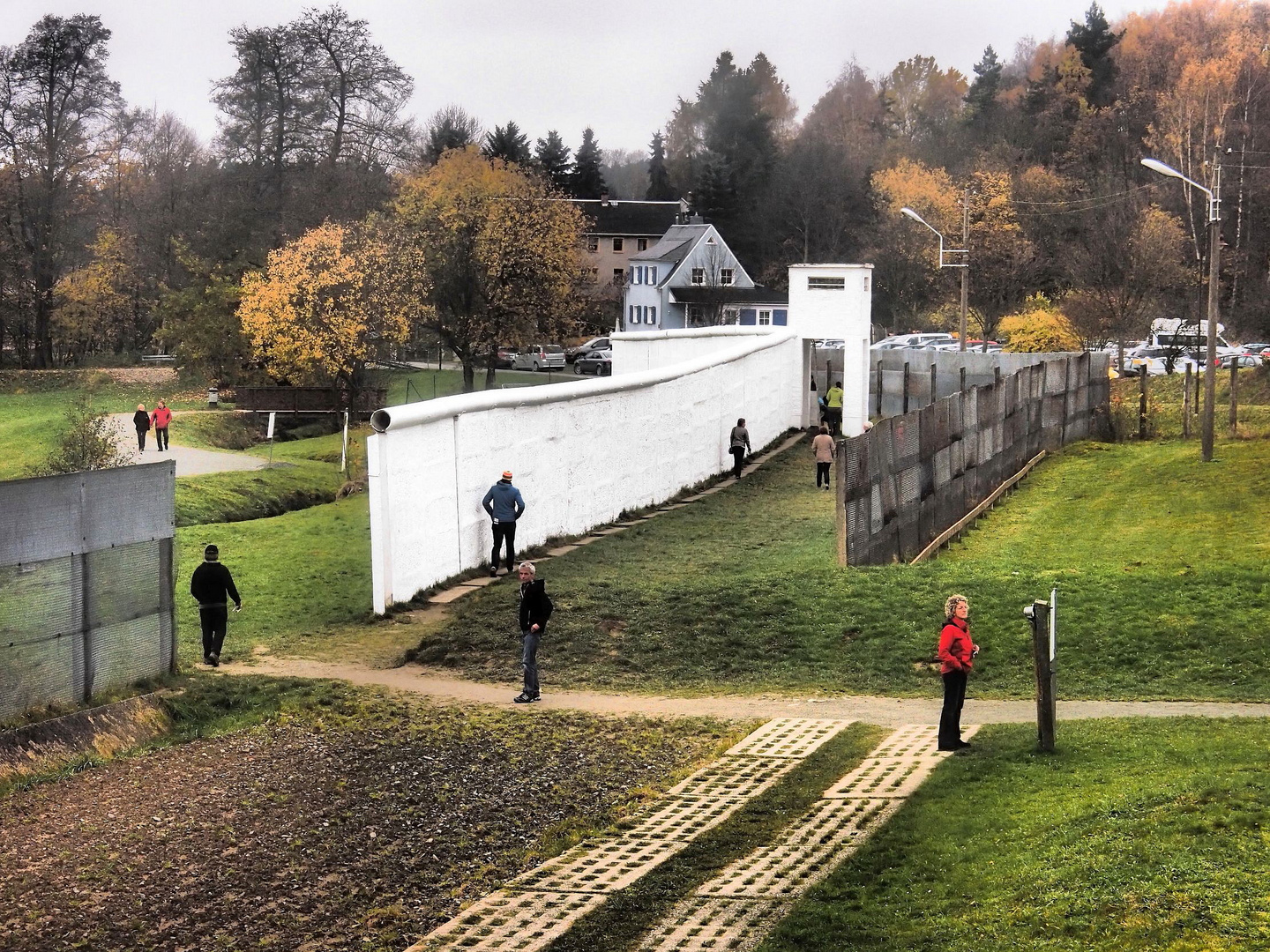 Wo die Mauer noch steht