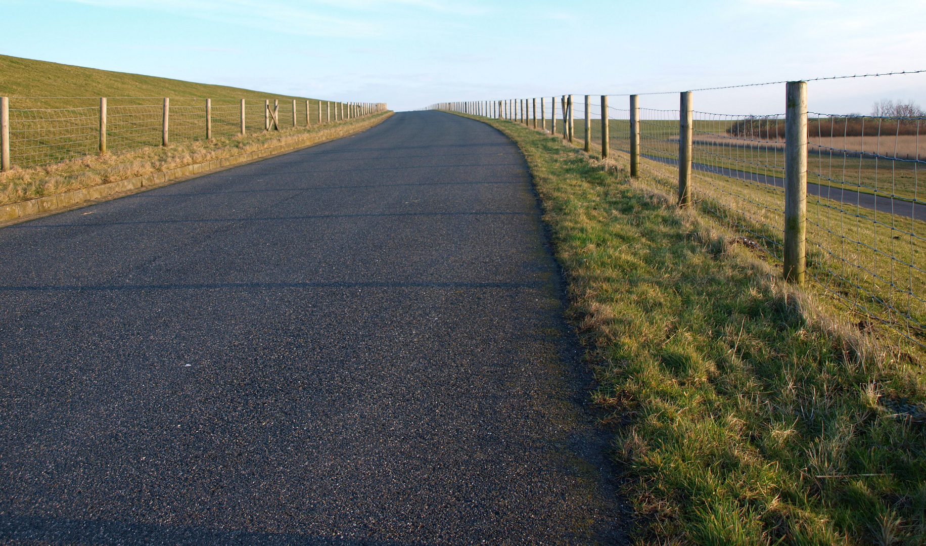 wo führt die Strasse hin?