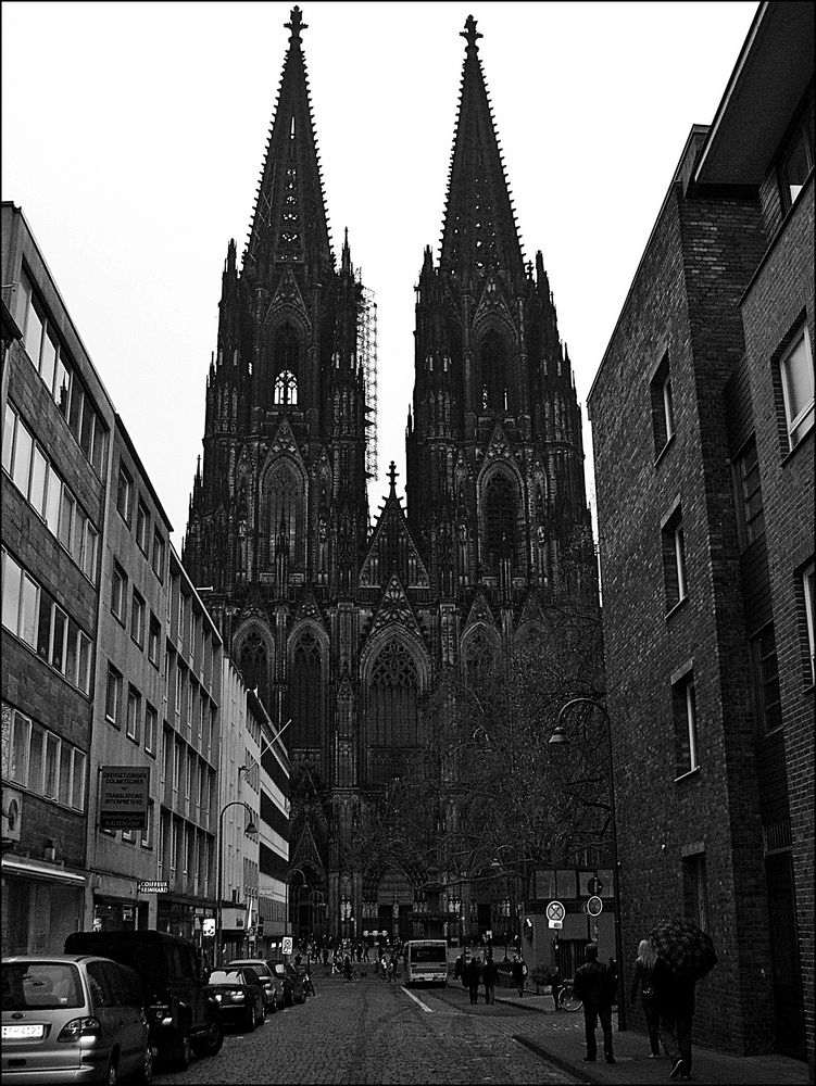 Wo geht es hier zum Dom? by dono 69 