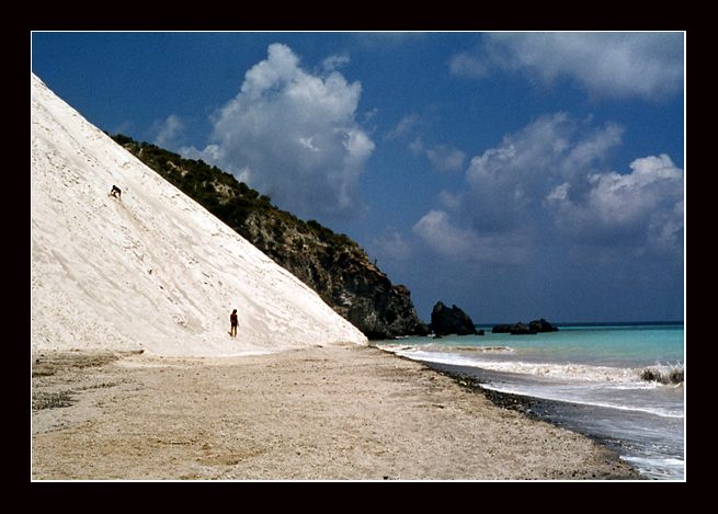 Wo gibts denn sowas? Schnee am Meer!!