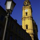 Wo Licht, da ist auch Schatten: Stürzende Linien - In München, 1 Tag nach Moshammers Tod