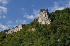 Wo sich Wanderfalke, Kolkrabe und Uhu treffen könnten ….