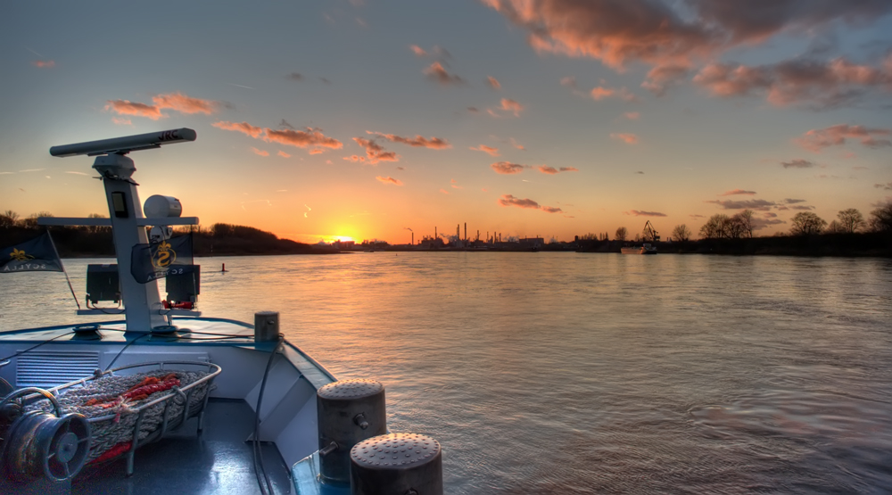 Wochenende auf dem Rhein (1)