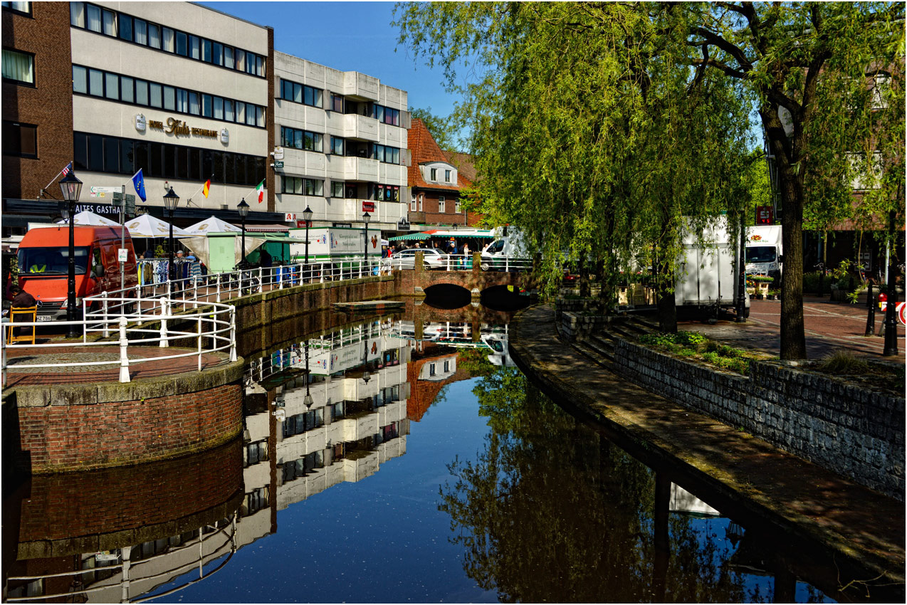 ...   wochenmarkt am hauptkanal   ...