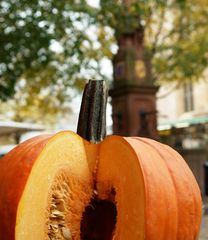 Wochenmarkt Bruchsal und Marktbrunnen