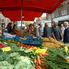 Wochenmarkt mit Plausch