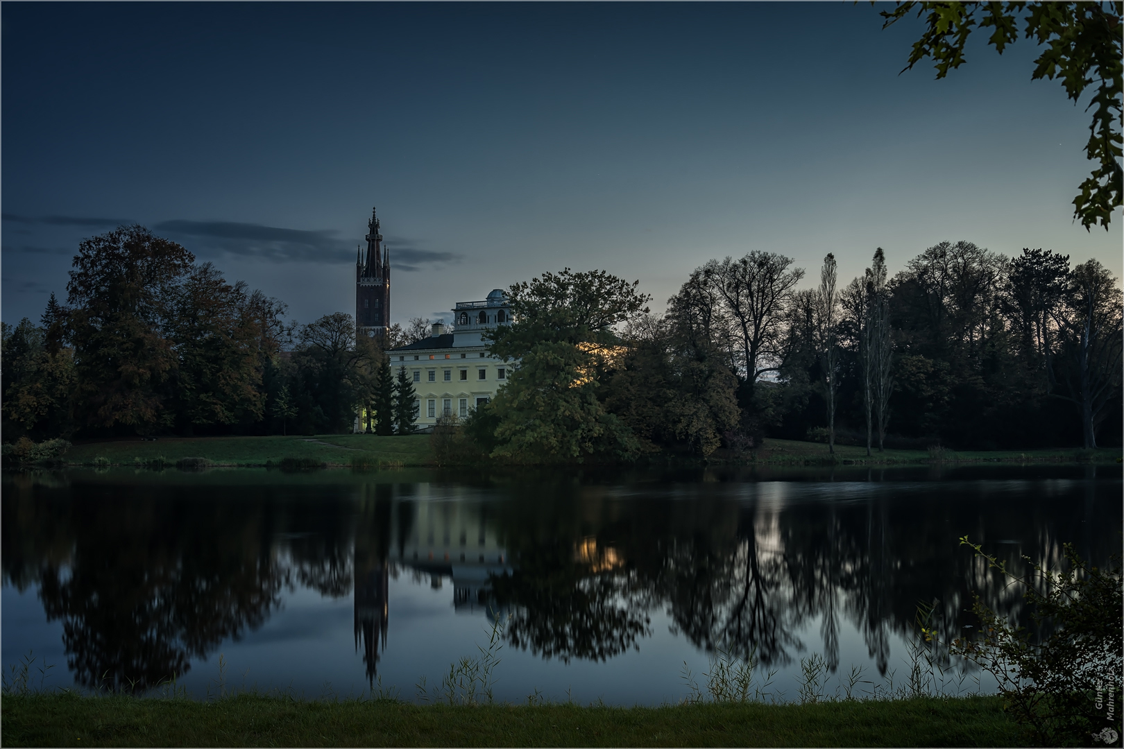 Wörlitz, Bibelturm und Schloss