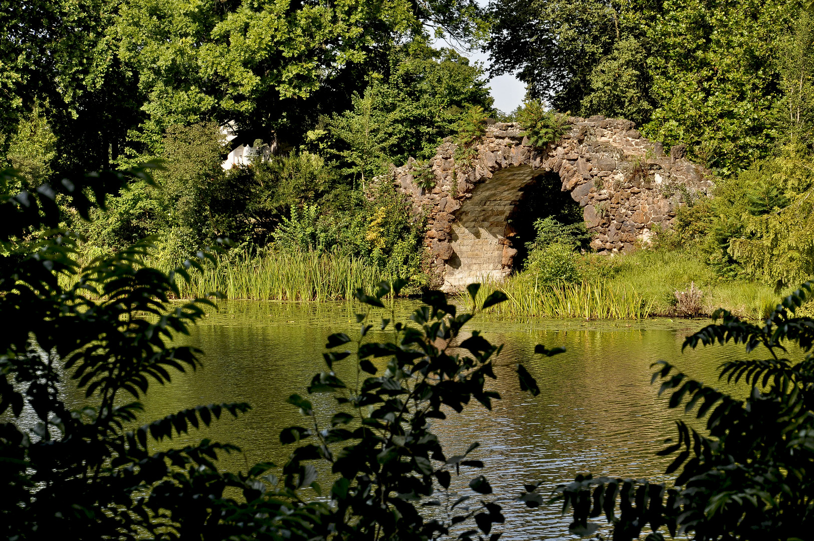 Wörlitzer Anlagen, Hohe Brücke