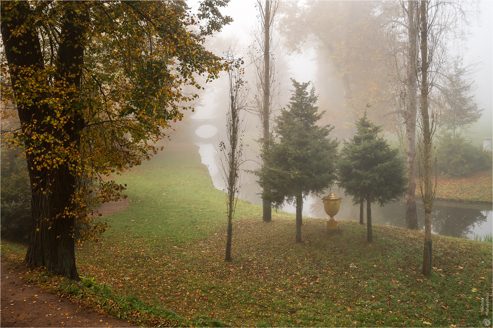 Wörlitzer Park, Goldene Urne