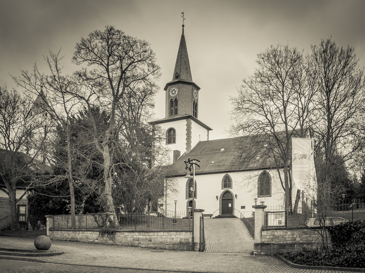 Wörrstadt in einer leichten Sepiatonung