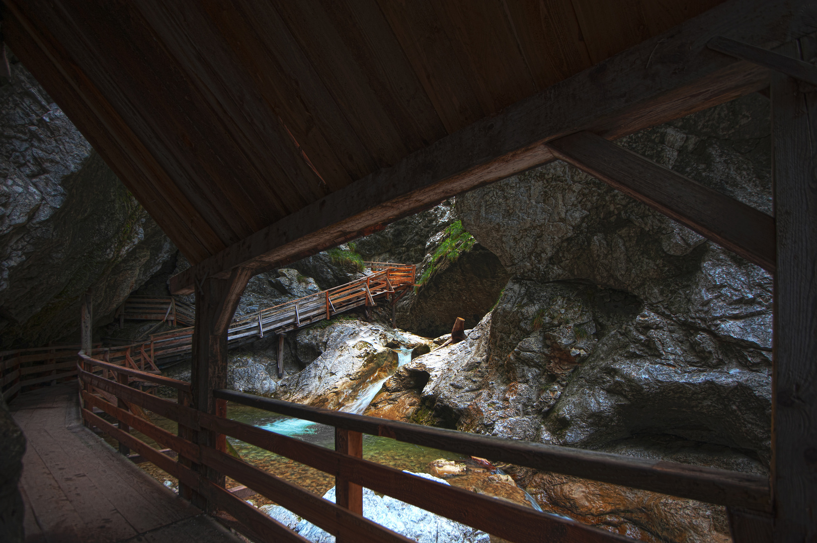 Wörschachklamm Wasserfall überdachter Steig