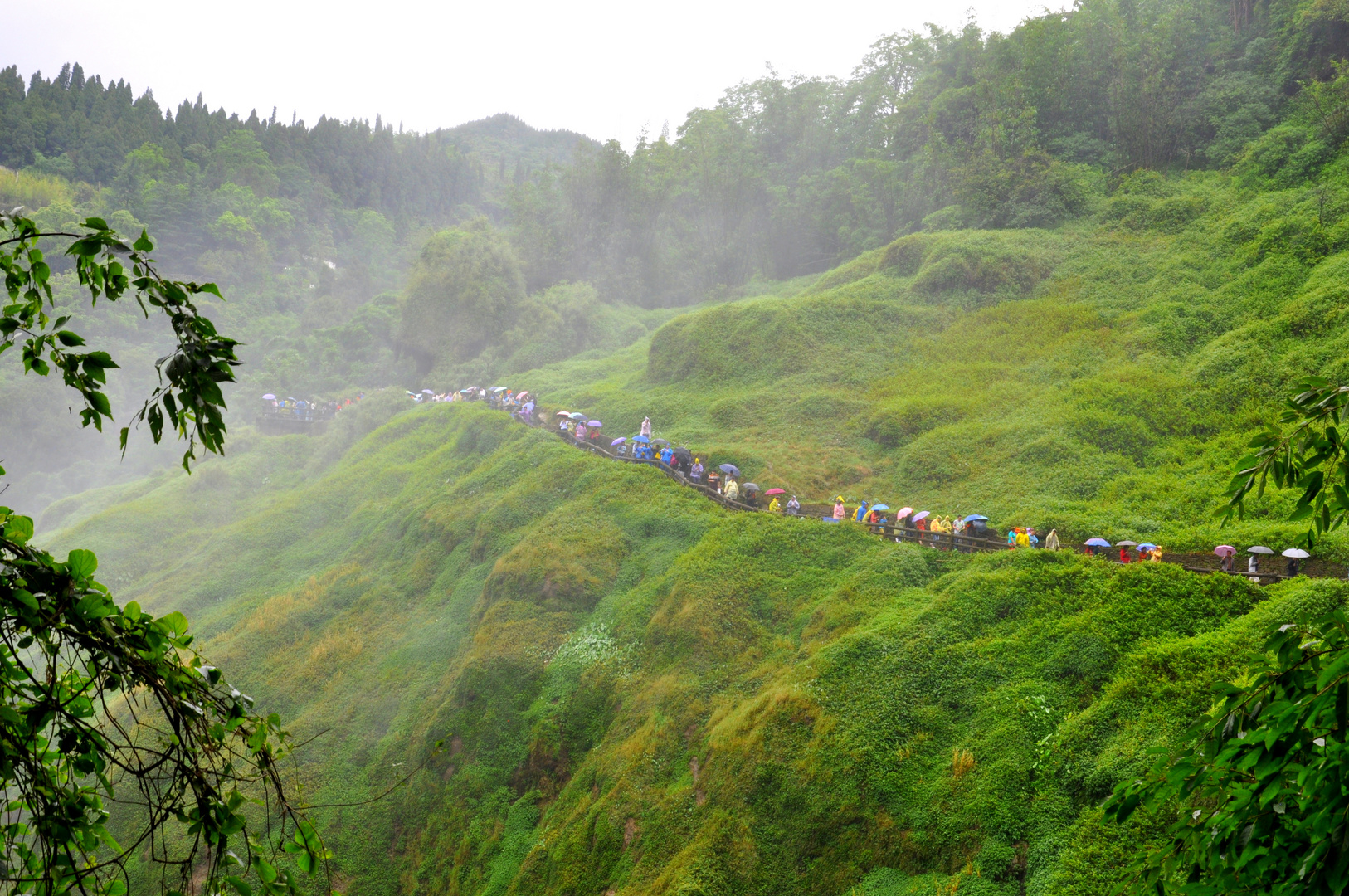 Wohin gehen sie denn?... China Guizhou Huangguoshu