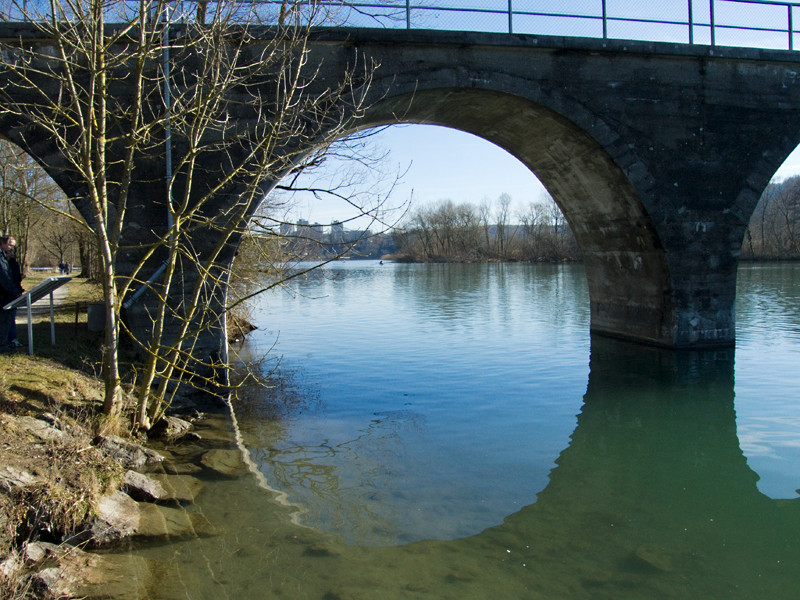 Wohlensee bei Bern in der Schweiz von Josef Schober