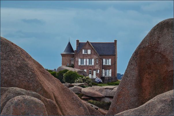 Wohnen abgestimmt auf die Felsen, ...