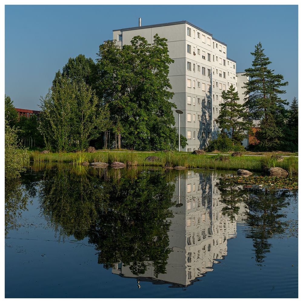 Wohnen am Dorfbach (gespiegelt)