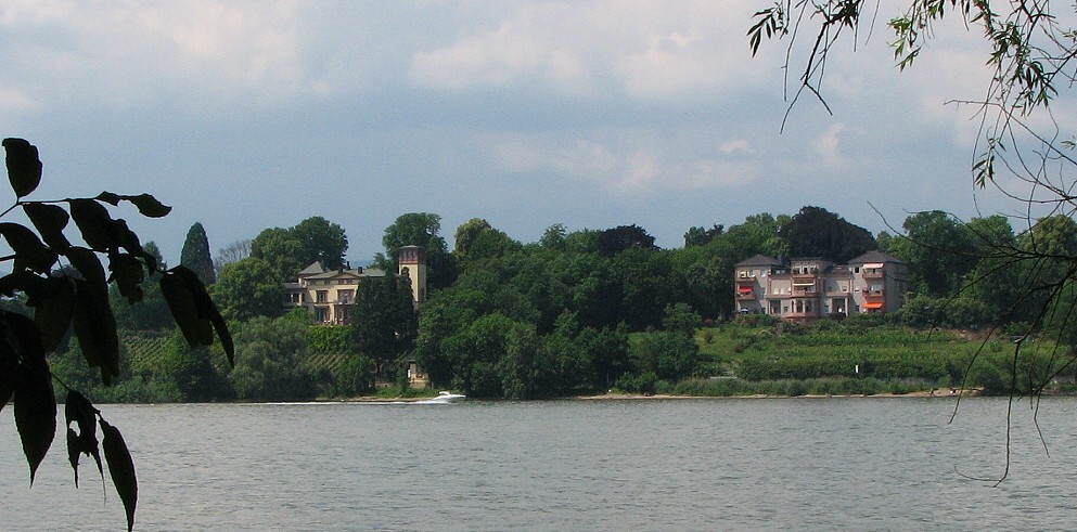 Wohnen am Rhein