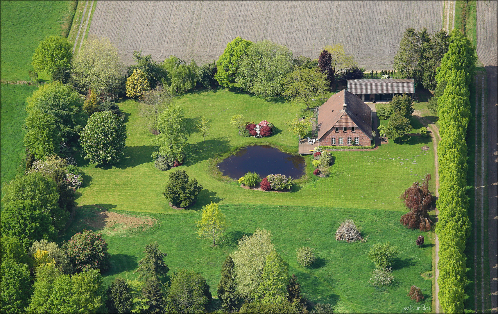 Wohnen auf dem Land (Luftbild, aerial) Foto & Bild haus, architektur