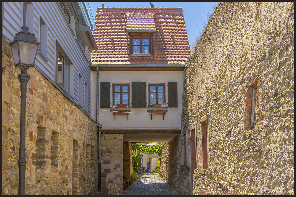 WOHNEN IN DER STADTMAUER