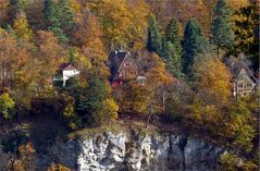 Wohnen über den Felsen