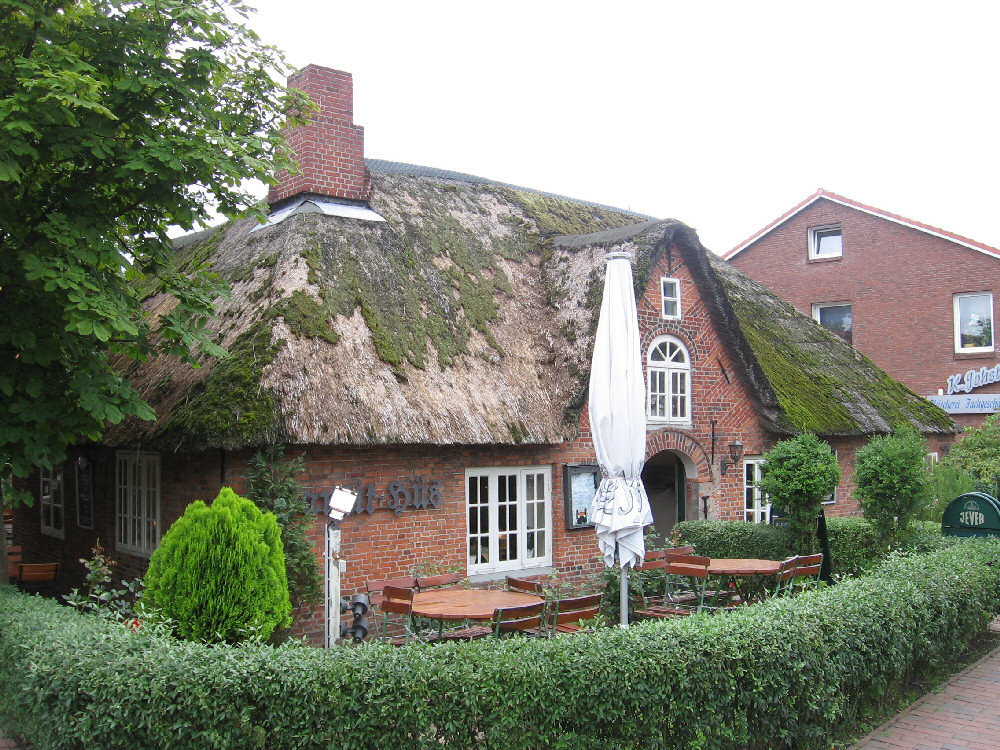 Wohnliches Haus - Reet gehört dazu