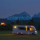 Wohnmobil mit Schloss